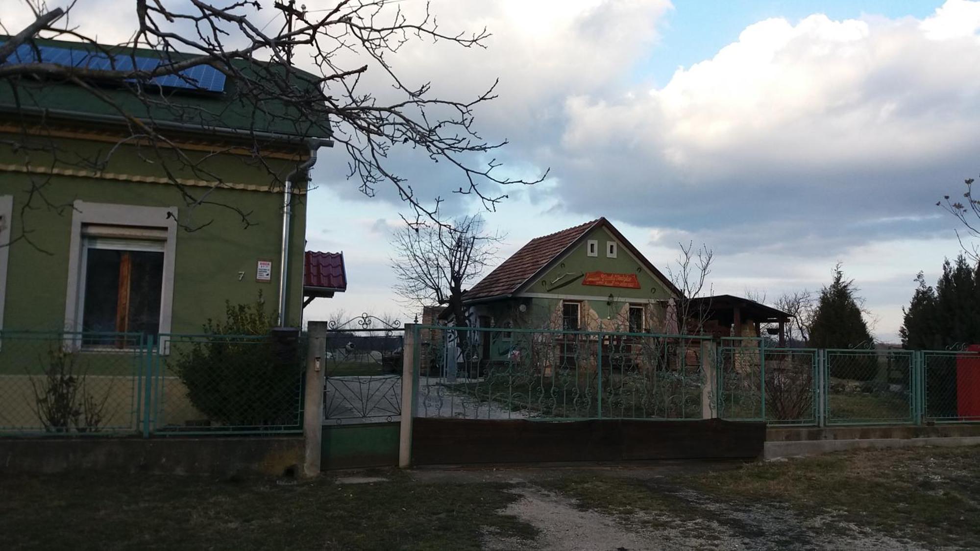 Nicoláj Vendégház és Tanya Dég Exterior foto